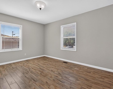 7475 Murriel Pl. - Photo Thumbnail 7