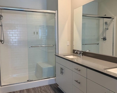 5203 Beachfront Cove - Photo Thumbnail 5