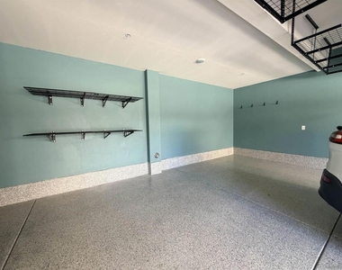 5203 Beachfront Cove - Photo Thumbnail 17
