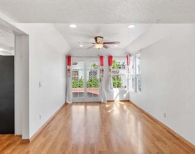 15961 Avenida Villaha - Photo Thumbnail 7