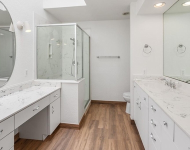 15961 Avenida Villaha - Photo Thumbnail 21
