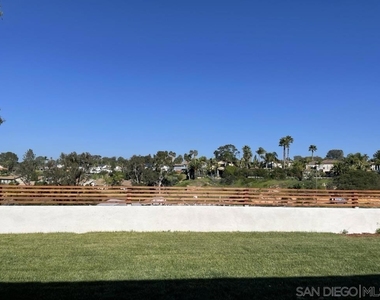 1044 Nolbey Street - Photo Thumbnail 12