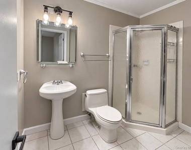 30 Sycamore Court - Photo Thumbnail 5