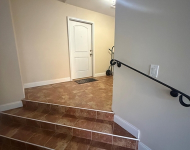 242 Tate Avenue - Photo Thumbnail 6