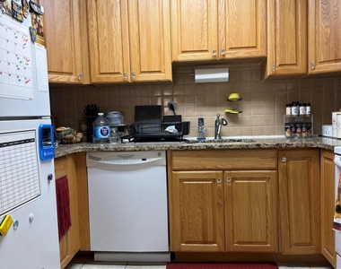 242 Tate Avenue - Photo Thumbnail 2