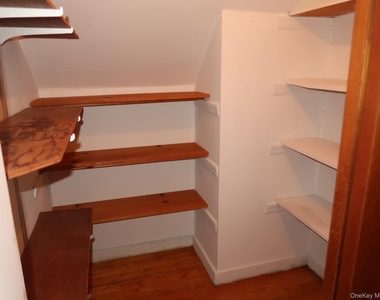 63 Hunter Avenue - Photo Thumbnail 16