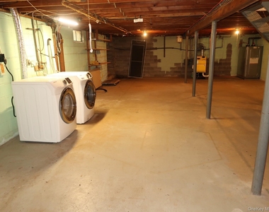 63 Hunter Avenue - Photo Thumbnail 22