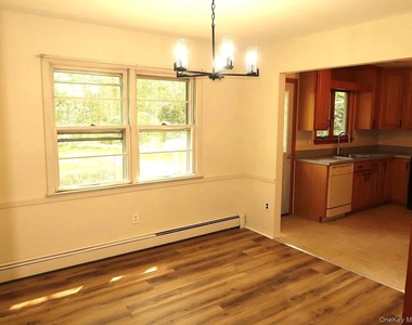 63 Hunter Avenue - Photo Thumbnail 9