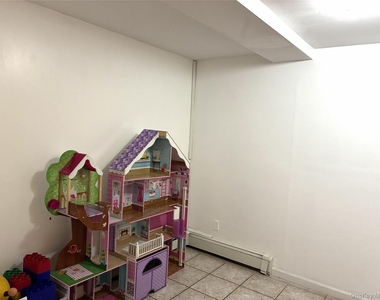 158 Wade Road - Photo Thumbnail 10