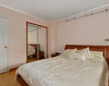 61-15 98 Street - Photo Thumbnail 7