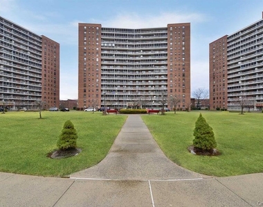 61-15 98 Street - Photo Thumbnail 1