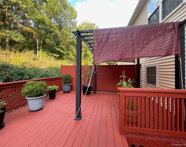 1804 Dorset Drive - Photo Thumbnail 10