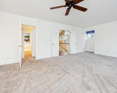 10 Old Jackson Avenue - Photo Thumbnail 19