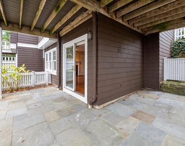 10 Old Jackson Avenue - Photo Thumbnail 29