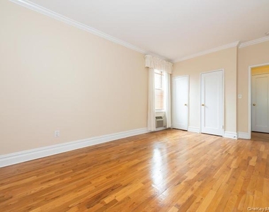 111 7th Street - Photo Thumbnail 12