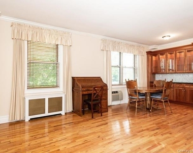 111 7th Street - Photo Thumbnail 5