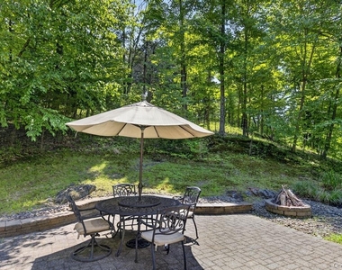 305 Oak Lane - Photo Thumbnail 36