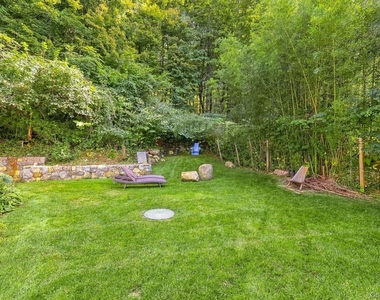 11 Hill Lane - Photo Thumbnail 5