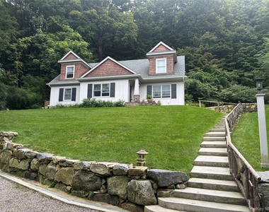 11 Hill Lane - Photo Thumbnail 1