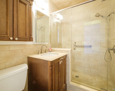 838 Pelhamdale Avenue - Photo Thumbnail 11