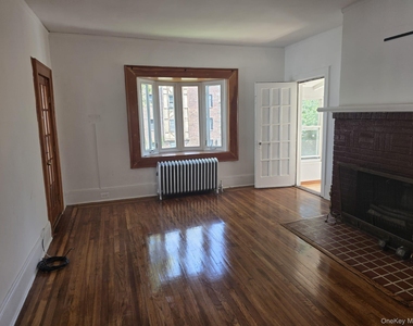420 Bedford Avenue - Photo Thumbnail 3