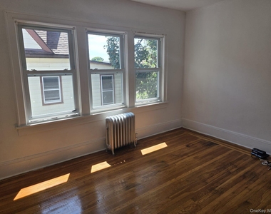 420 Bedford Avenue - Photo Thumbnail 11