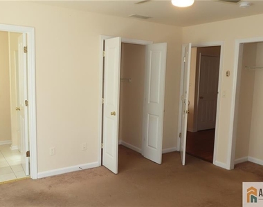 26 Henry Street - Photo Thumbnail 12