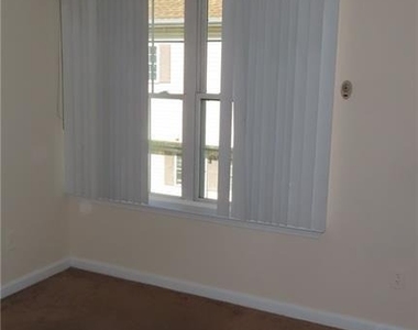 26 Henry Street - Photo Thumbnail 16