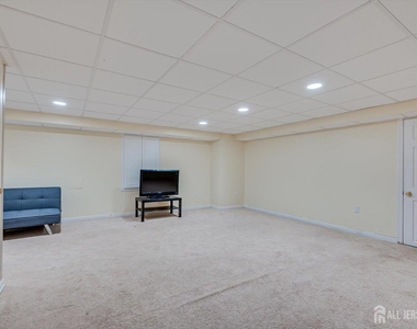 1402 Timber Oaks Road - Photo Thumbnail 32