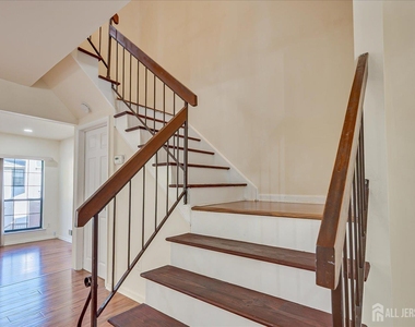 1402 Timber Oaks Road - Photo Thumbnail 22