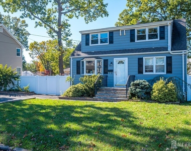 17 Marsad Drive - Photo Thumbnail 2