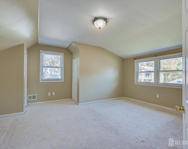 17 Marsad Drive - Photo Thumbnail 18