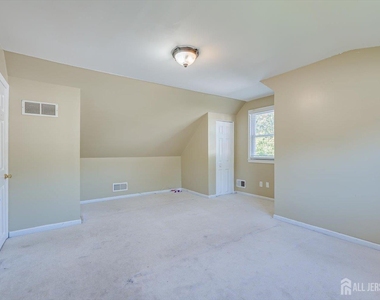 17 Marsad Drive - Photo Thumbnail 19