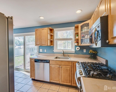 17 Marsad Drive - Photo Thumbnail 9