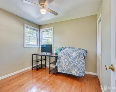 17 Marsad Drive - Photo Thumbnail 7