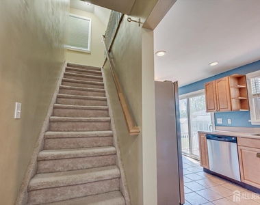 17 Marsad Drive - Photo Thumbnail 14