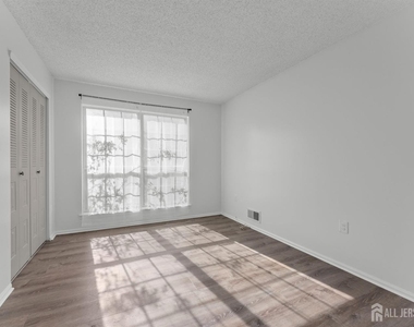 85 Caitlin Court - Photo Thumbnail 14