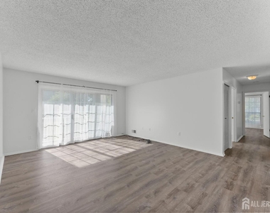 85 Caitlin Court - Photo Thumbnail 3