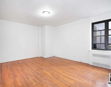 78-14 Woodside Avenue - Photo Thumbnail 3