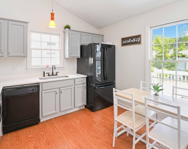 1508 Malta Avenue - Photo Thumbnail 11