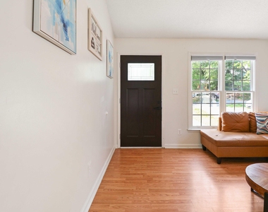 1508 Malta Avenue - Photo Thumbnail 7