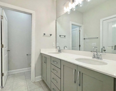 835 Napier Drive - Photo Thumbnail 23