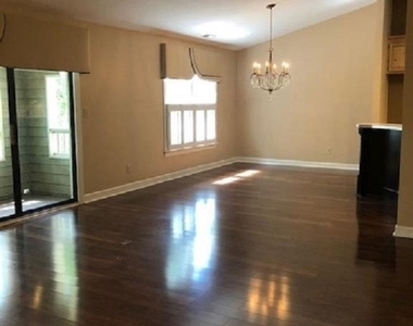 329 Glen Echo Lane - Photo Thumbnail 7