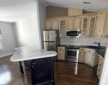 329 Glen Echo Lane - Photo Thumbnail 3