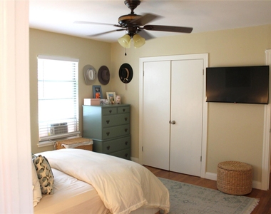 5703 Woodview Ave - Photo Thumbnail 14