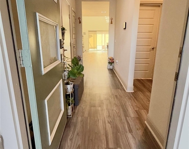 17824 Bassano Ave - Photo Thumbnail 3