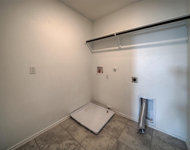 3201 Ancira Pl - Photo Thumbnail 26