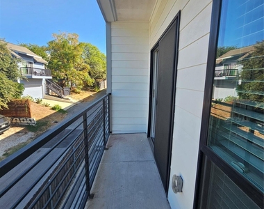 2220 Webberville Rd - Photo Thumbnail 22