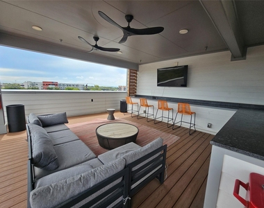 2220 Webberville Rd - Photo Thumbnail 25