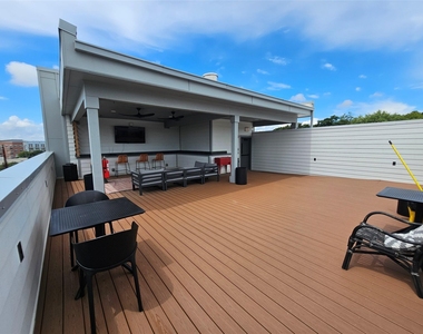 2220 Webberville Rd - Photo Thumbnail 34